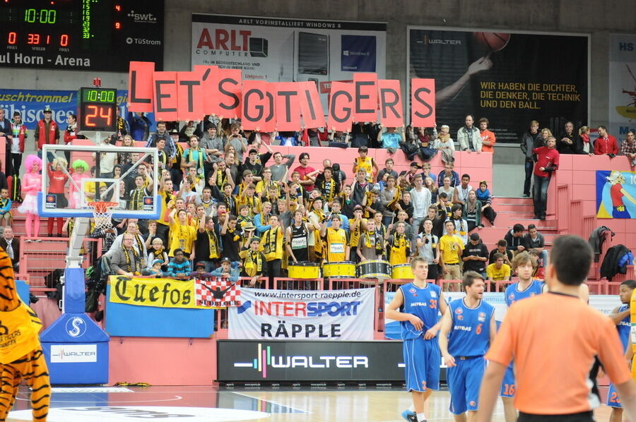 Walter Tigers Tübingen - Mitteldeutscher BC 77:69