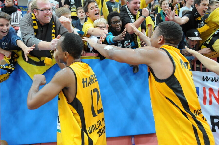 Walter Tigers Tübingen - Mitteldeutscher BC 77:69