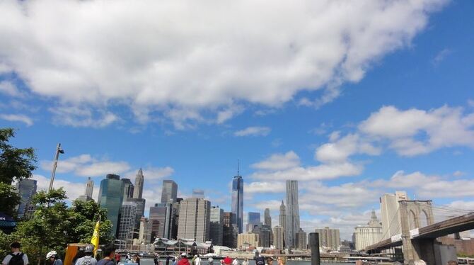 Die Skyline von New York ist mit dem One World Trade Center wieder um einen markanten Blickfang reicher. FOTO: ULRICH BLUM