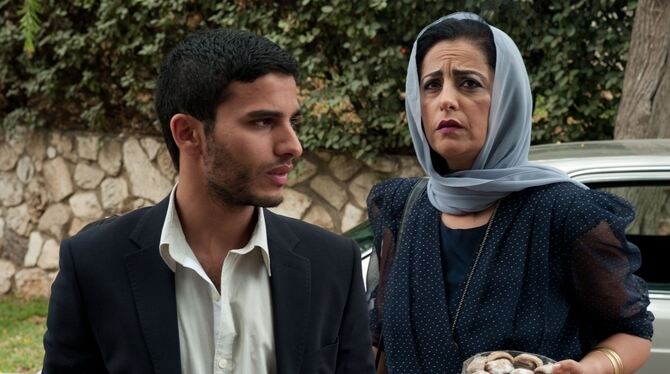 Yacine (Mehdi Dehbi) und seine Mutter (Areen Omari). FOTO: VERLEIH