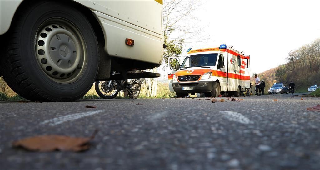 Motorradunfall zwischen Zwiefalten und Upflamör