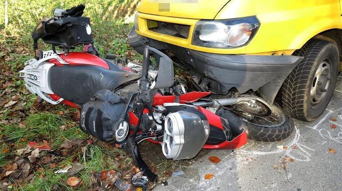 Motorradunfall zwischen Zwiefalten und Upflamör