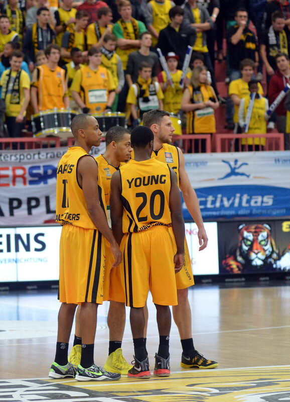 Walter Tigers Tübingen - EWE Baskets Oldenburg 60:96