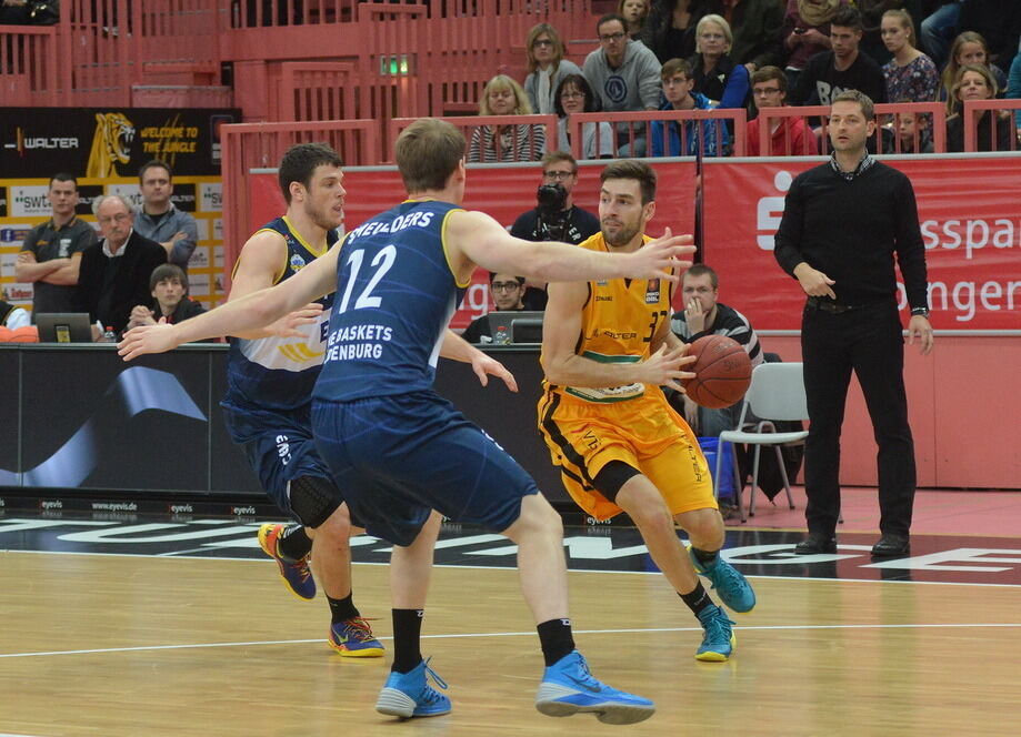 Walter Tigers Tübingen - EWE Baskets Oldenburg 60:96