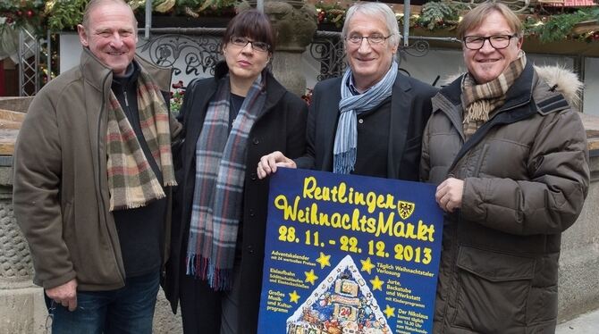 Das Team der Weihnachtsmarkt-Macher (von links): Jürgen Reutter, Regine Vohrer, Horst Bürkle und Norbert Brendle.  FOTO: TRINKHA