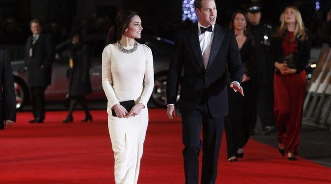 William und Kate kommen zur Vorführung des Films »Mandela - der lange Weg zur Freiheit«. Foto: Tal Cohen