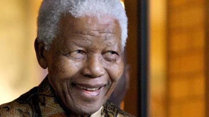 Südafrikas Nationalheld Nelson Mandela ist im alter von 95 Jahren gestorben. Foto: Jon Hrusa