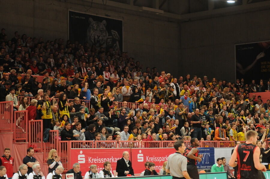 Walter Tigers Tübingen - s.Oliver Baskets Würzburg 65:82