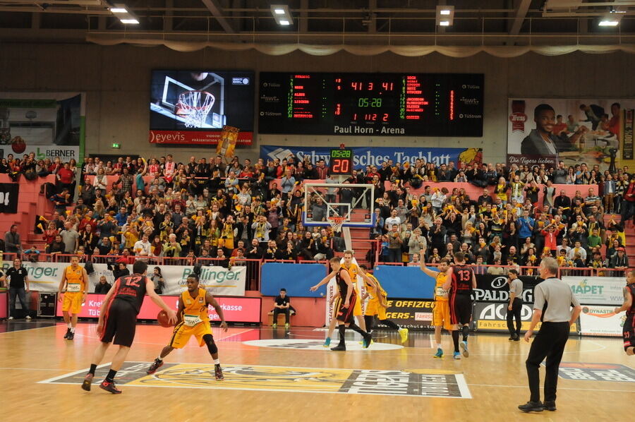 Walter Tigers Tübingen - s.Oliver Baskets Würzburg 65:82