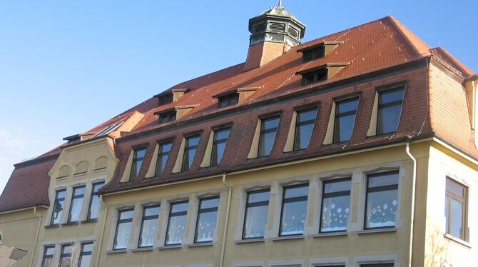 Drei Klassenzimmer im Obergeschoss des Westflügels der Sieben-Keltern-Schule sind derzeit für den Unterricht gesperrt. GEA-FOTOS