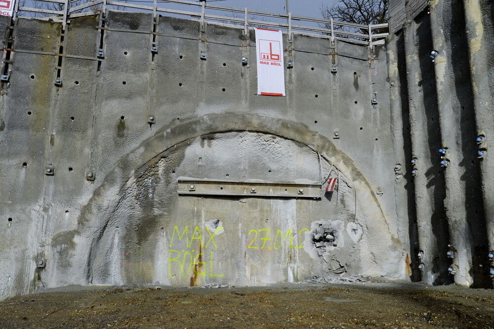 Scheibengipfeltunnel Durchbruch Januar 2014