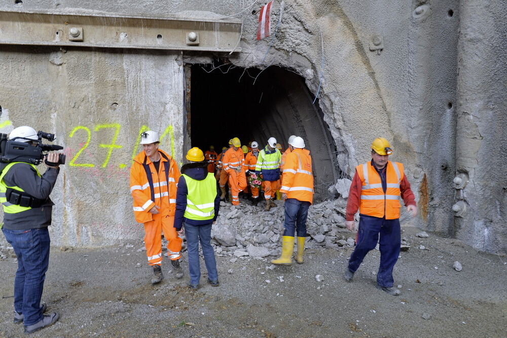 Scheibengipfeltunnel Durchbruch Januar 2014