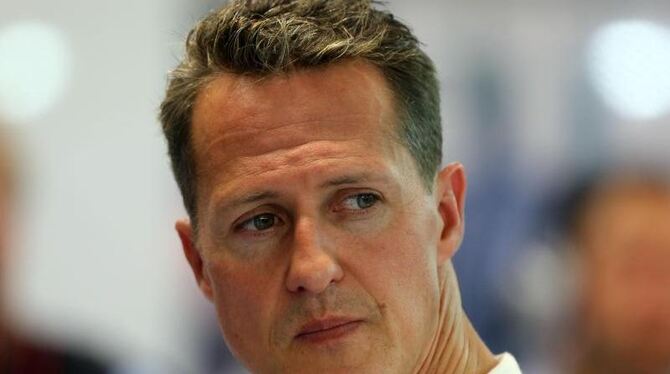 Die Ärzte wollen Michael Schumacher aus dem Koma holen. Foto: Jens Buettner