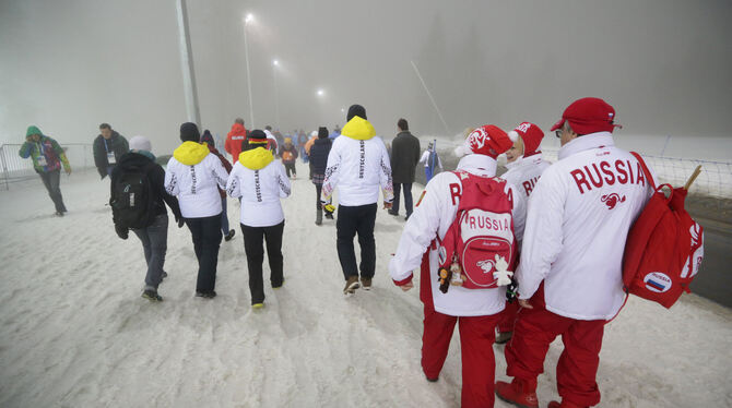 Aufgrund des Nebels wurde der Biathlon Massenstart der Männer verschoben. FOTO: DPA