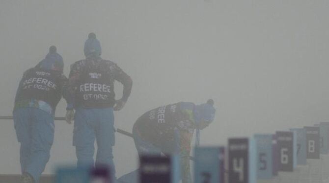 Auf der Biathlon-Strecke herrscht weiter schlechte Sicht. Foto: Filip Singer