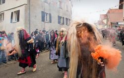 So richtig vertreiben muss man den Winter in diesem Jahr ja nun wirklich nicht. Die Narren bleiben der alten Tradition der Fastn