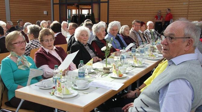 Die Hohensteinhalle war Treffpunkt für die ältere Generation. FOTO: KOZJEK