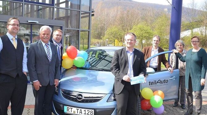 Das zweite Teilauto für Bad Urach wird künftig direkt an der Albtherme parken. Es steht Touristen wie Einheimischen zur Verfügun