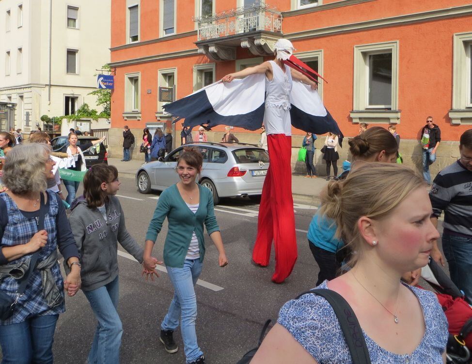 Hebammen demonstrieren in Tübingen.