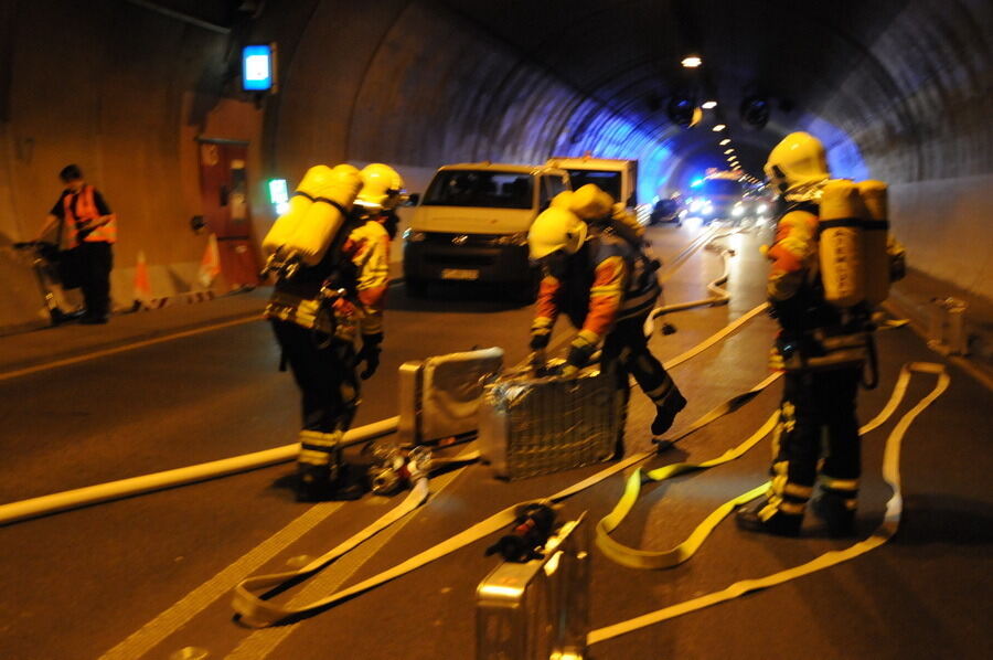 Großübung im Ursulabergtunnel