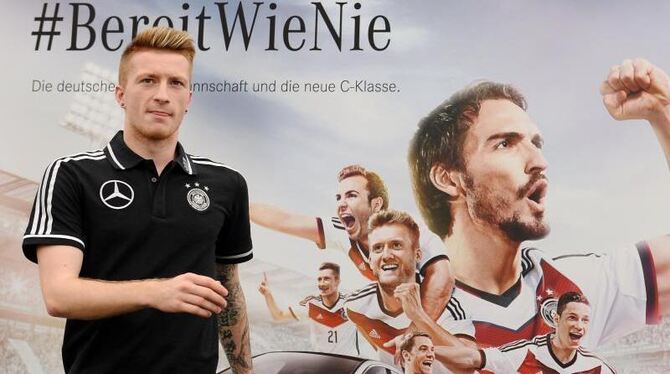 Marco Reus drückt am Abend Sami Khedira beim CL-Finale die Daumen. Foto: Andreas Gebert