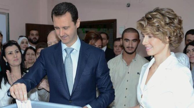 Baschar al-Assad und seine Frau Asma durften mitwählen. Foto: Sana