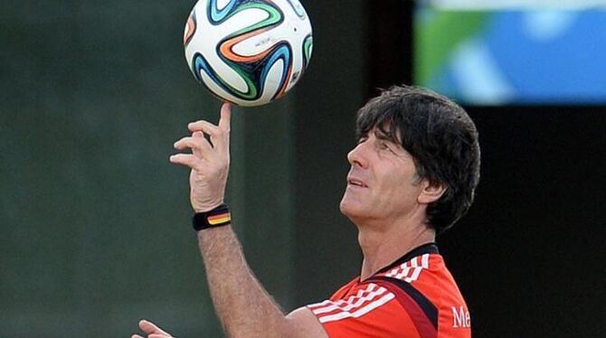 Joachim Löw hält seine Planungen für den deutschen WM-Auftakt geheim. Foto: Andreas Gebert