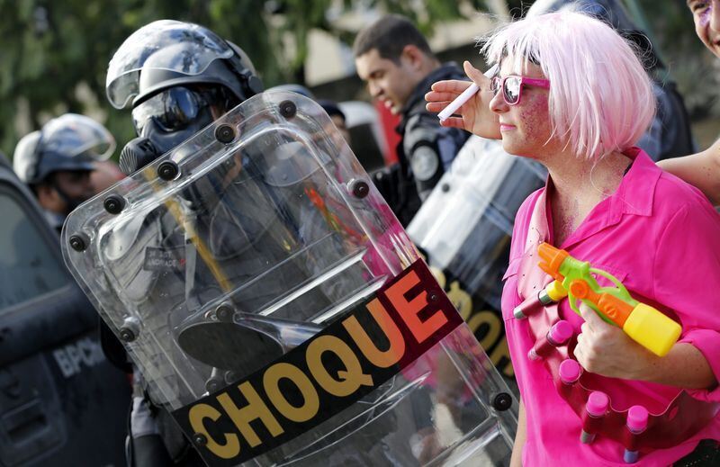 Nicht alle feiern den Fußball: Proteste in Brasilien