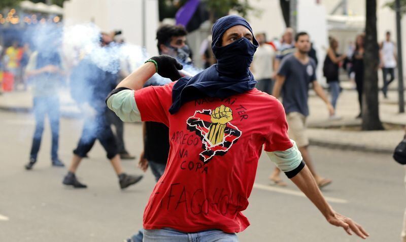 Nicht alle feiern den Fußball: Proteste in Brasilien