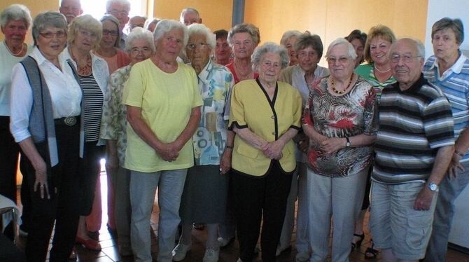 Zum Abschluss ein Gruppenbild: Der Degerschlachter Eulenclub sagt servus. GEA-FOTO: DÖRR