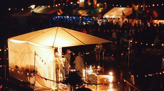 Der Neckar als stimmungsvoller Festhintergrund am Wochenende in Rottenburg. Gefeiert wird nicht nur am, sondern auch auf dem Flu