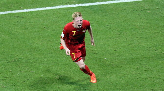 Belgiens Kevin De Bruyne schießt das 1:0 gegen die USA. FOTO: DPA