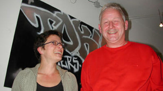 Anja Pein und Wolfgang Brucker kümmern sich in Bad Urach um die Jugend. GEA-FOTO: EKS