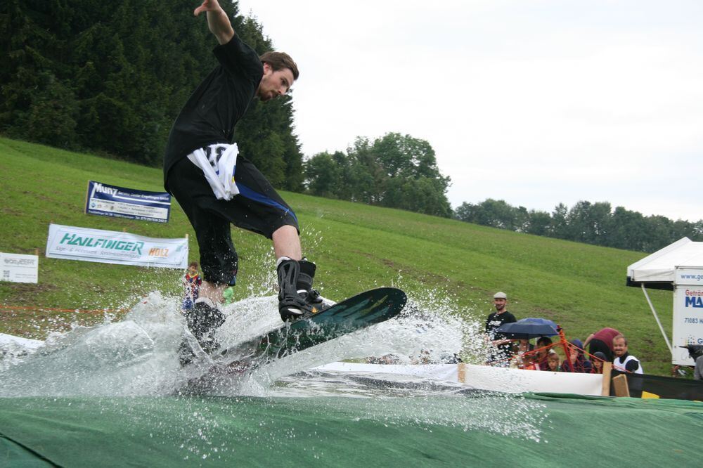 3. Waterslide-Contest der Ski-und Snowboardabteilung des TSV Undingen