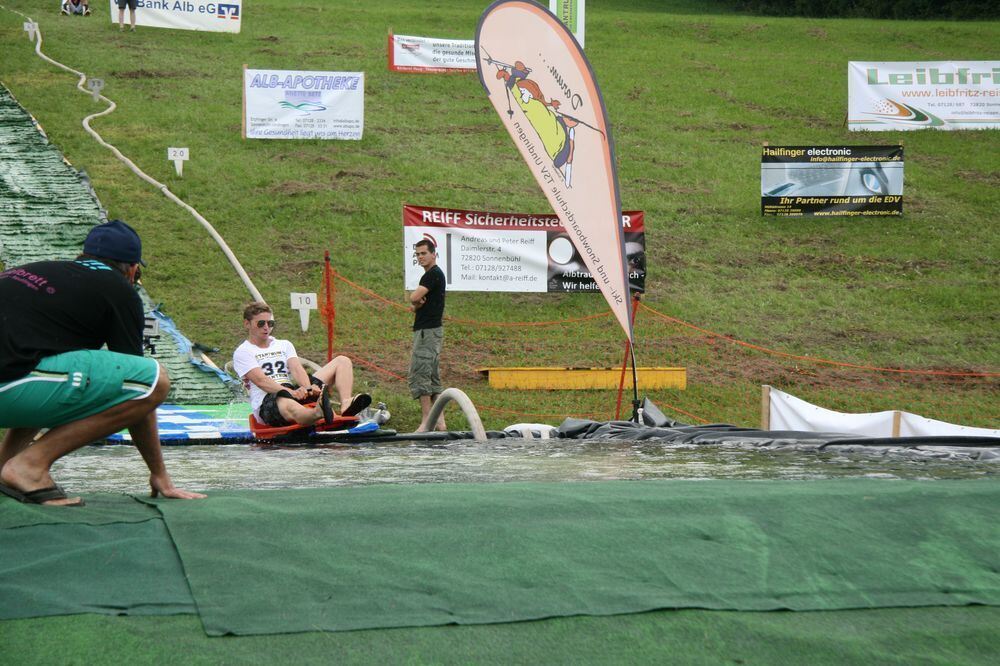 3. Waterslide-Contest der Ski-und Snowboardabteilung des TSV Undingen