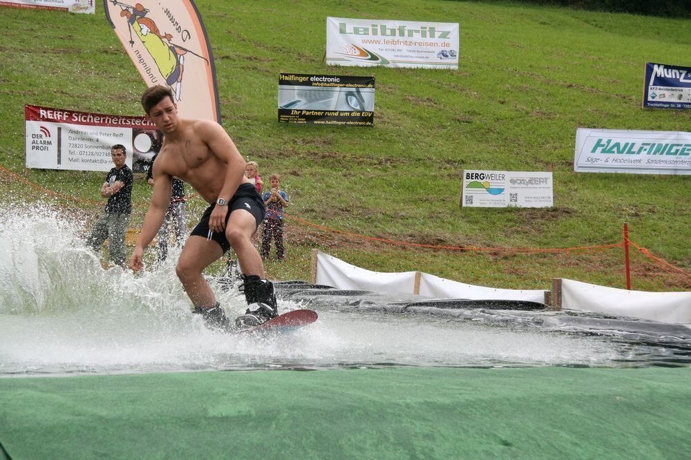 3. Waterslide-Contest der Ski-und Snowboardabteilung des TSV Undingen