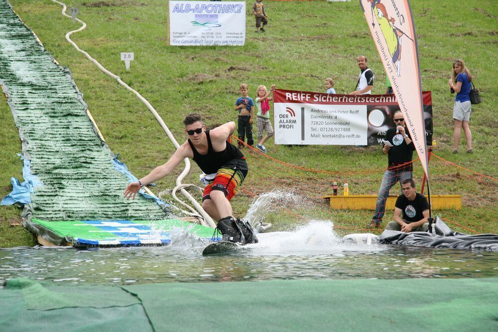 3. Waterslide-Contest der Ski-und Snowboardabteilung des TSV Undingen