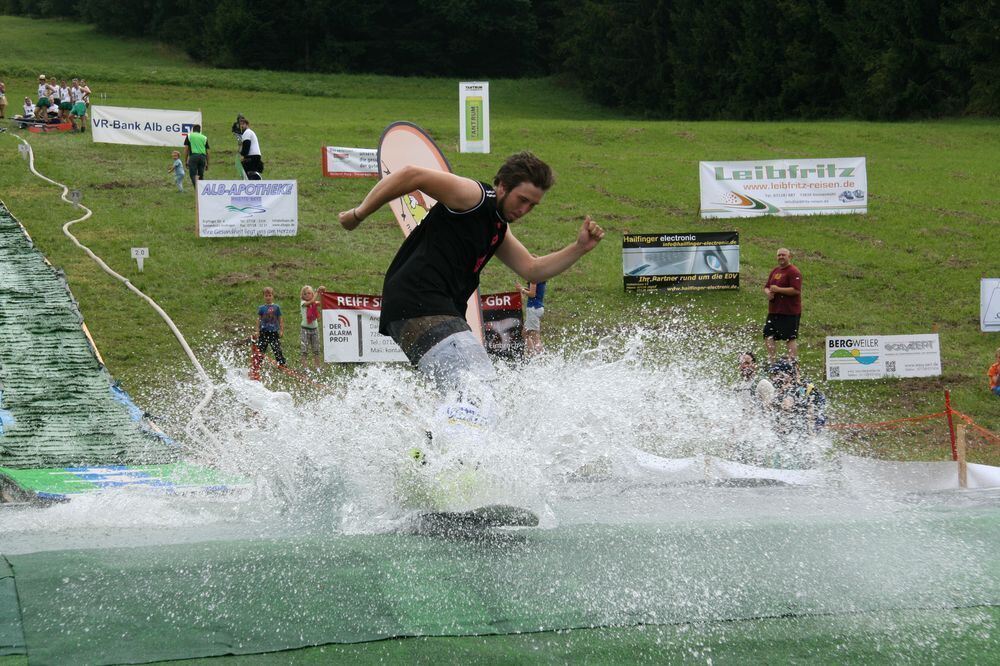 3. Waterslide-Contest der Ski-und Snowboardabteilung des TSV Undingen