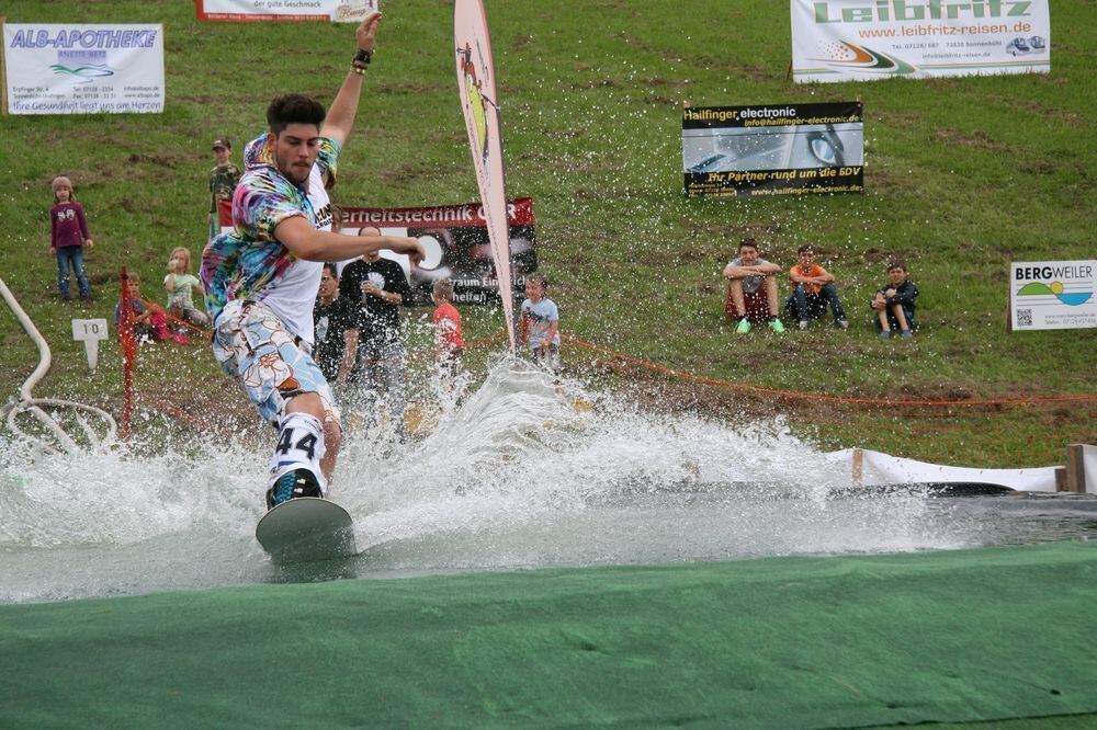 3. Waterslide-Contest der Ski-und Snowboardabteilung des TSV Undingen