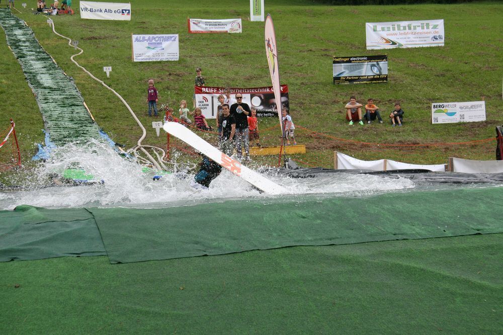 3. Waterslide-Contest der Ski-und Snowboardabteilung des TSV Undingen