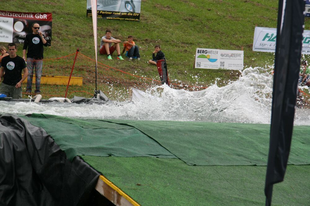 3. Waterslide-Contest der Ski-und Snowboardabteilung des TSV Undingen