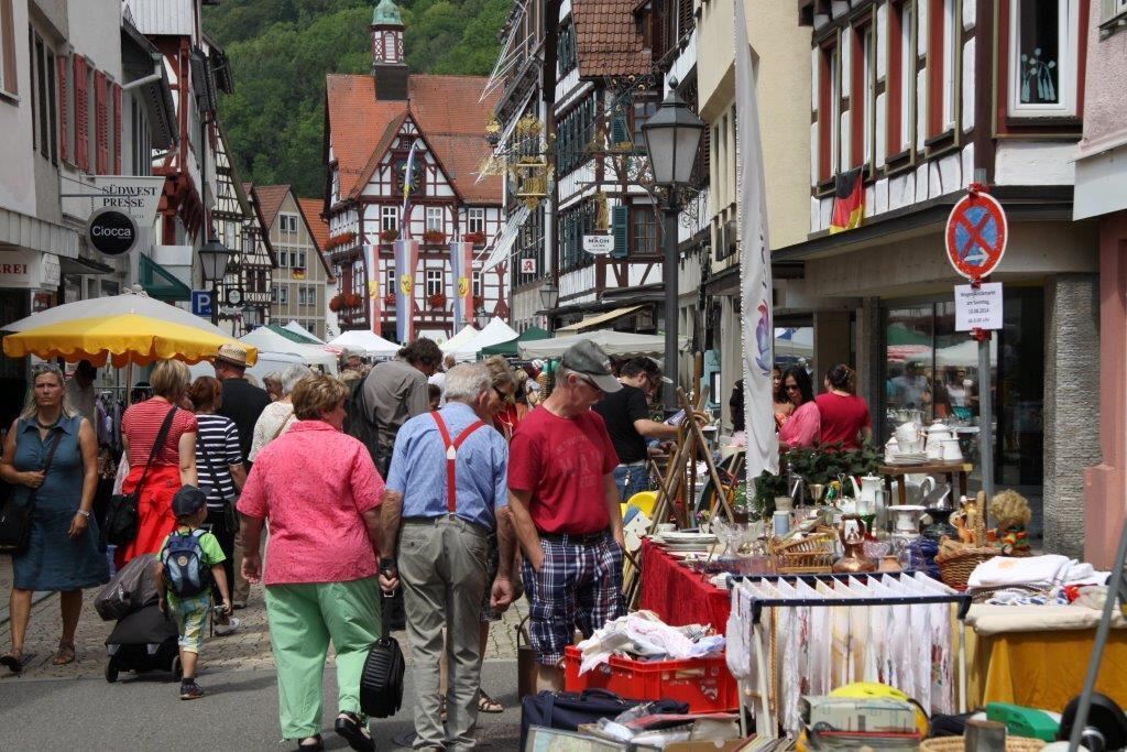 Antiquitäten- und Sammlermarkt Bad Urach 2014