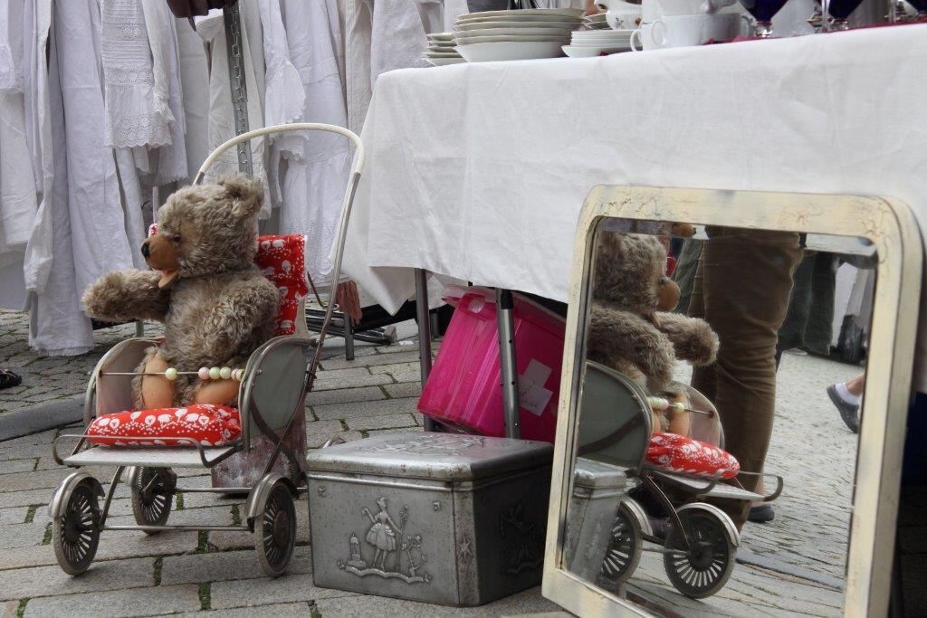 Antiquitäten- und Sammlermarkt Bad Urach 2014