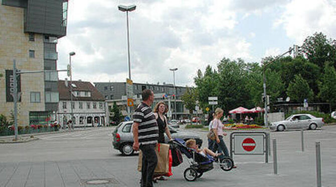 Den Sprung in die Innenstadt erleichtern: Im Herbst beginnt in Metzingen die Neugestaltung des Lindenplatzes. GEA-FOTO: FÜS