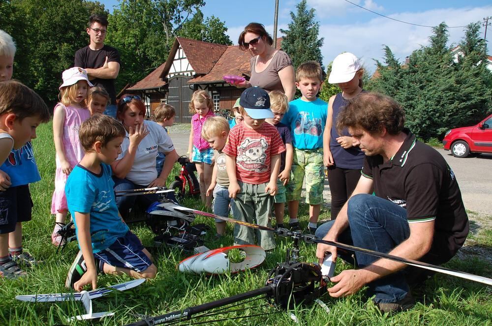 Kindergarten Jettenburg Helferfest auf der Spielwiese