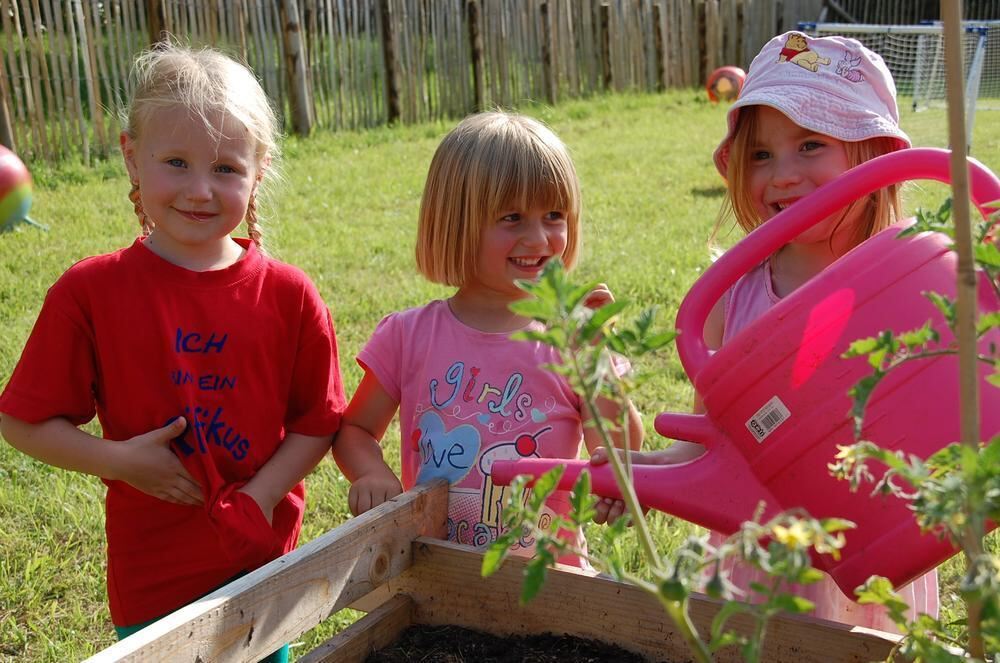 Kindergarten Jettenburg Helferfest auf der Spielwiese