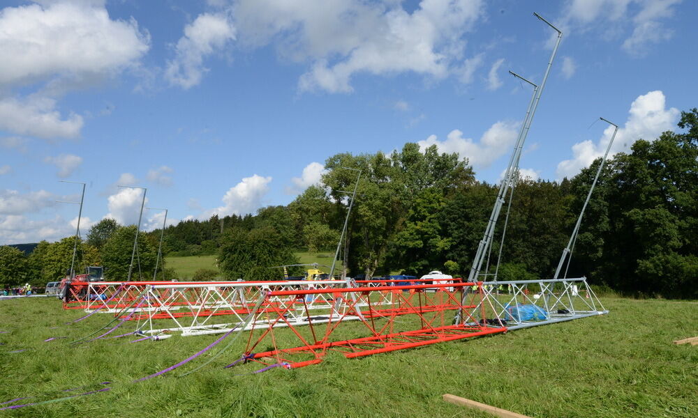 Aufbau Windmessmast auf dem Hochfleck