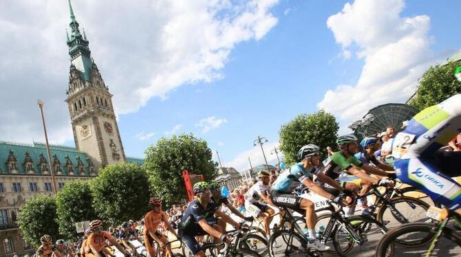 Die Cyclassics in Hamburg sind Deutschlands bedeutendstes Radrennen. Foto: Christian Charisius/Archiv