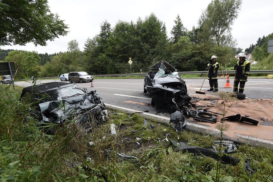 Horror-Unfall auf der B313 bei Trochtelfingen