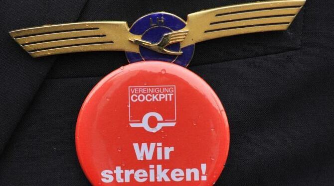 Die Lufthansa-Piloten legen die Arbeit nochmal nieder. Foto: Boris Roessler